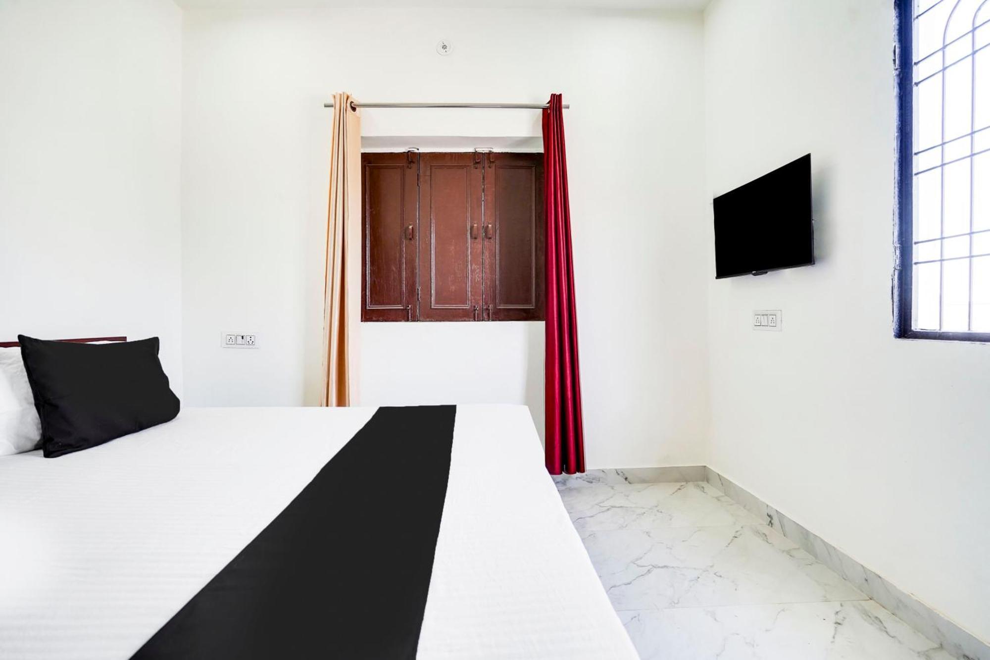 Hotel O The Moon Bareli Exterior foto