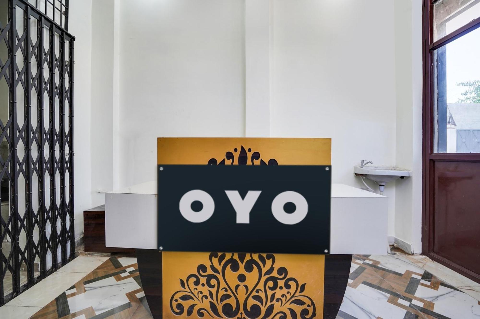 Hotel O The Moon Bareli Exterior foto