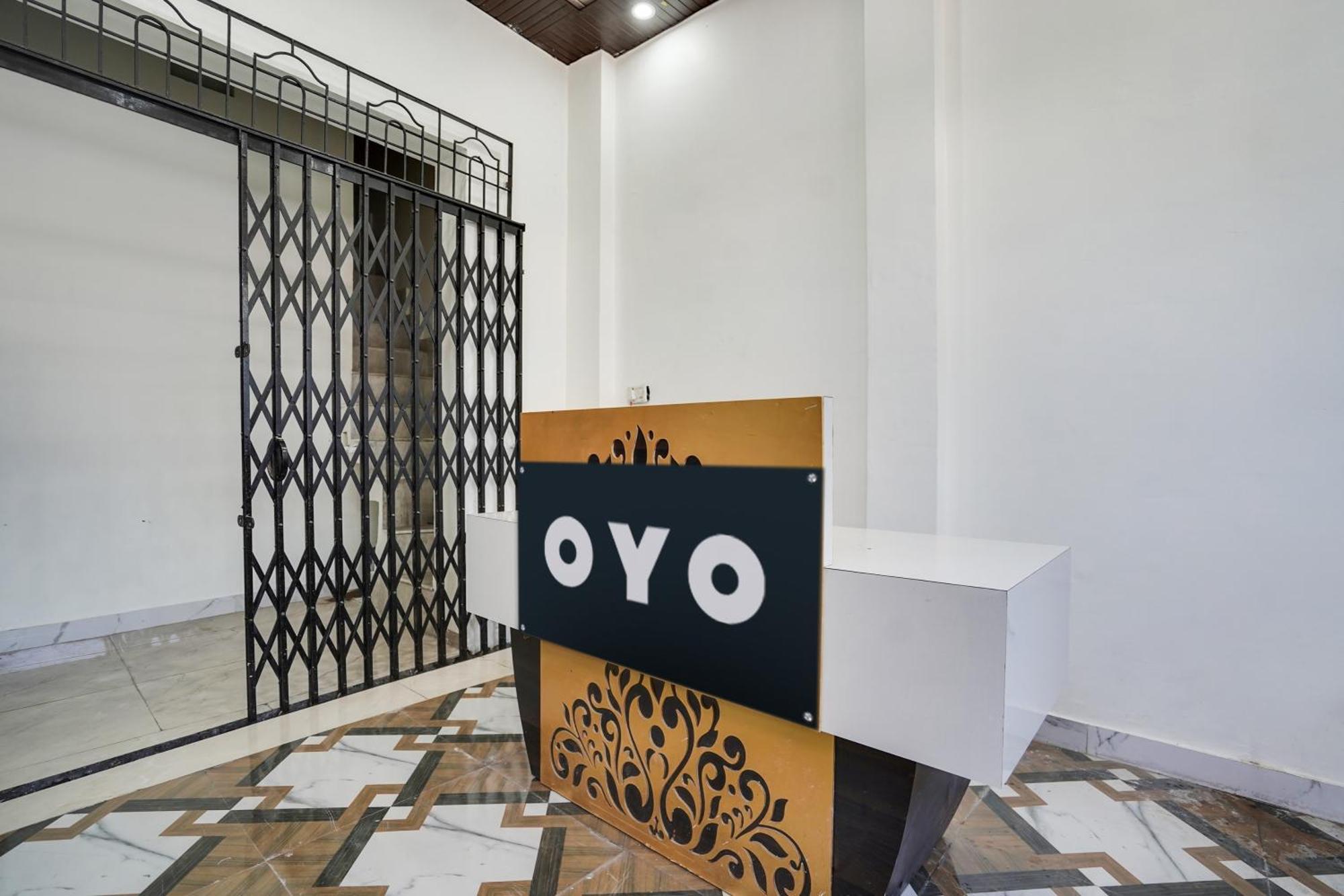Hotel O The Moon Bareli Exterior foto