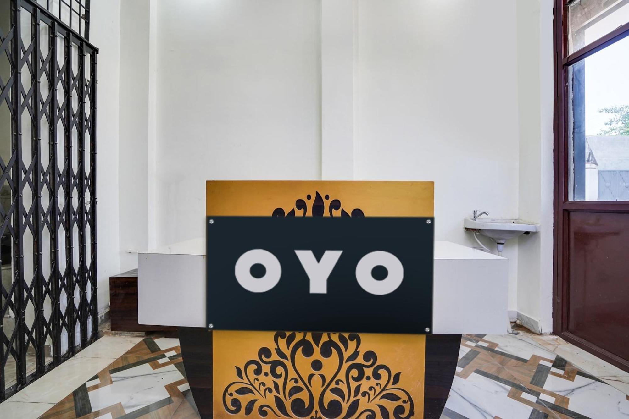 Hotel O The Moon Bareli Exterior foto
